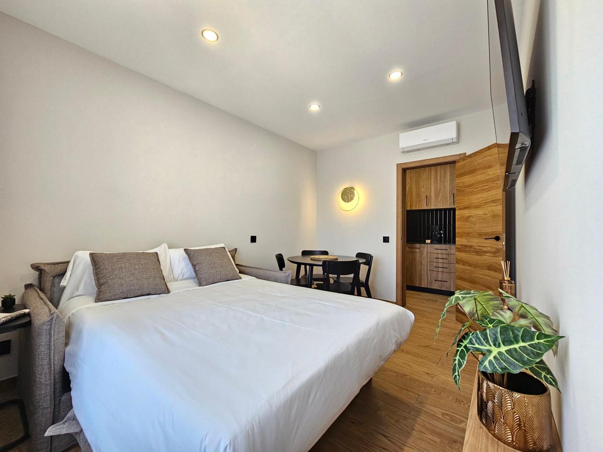 Lagom Apartments New, 5 Min Walk From The Sea リョレート・デ・マル エクステリア 写真